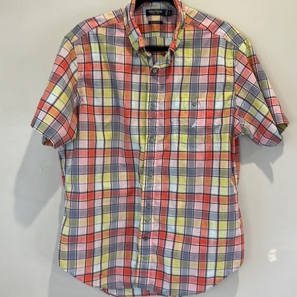 Nautica classic fit plaid shirt with front pocket size L - Picture 2 of 10